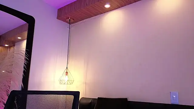 Chloe_monroee live XXX chat