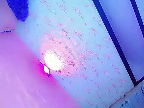 XXX chat uživo modela SamiraHot1