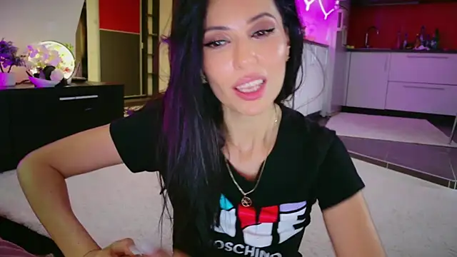 MissSmiley26's Live XXX Chat