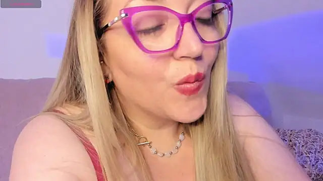 Naty_Mature_: онлайн-секс-чат