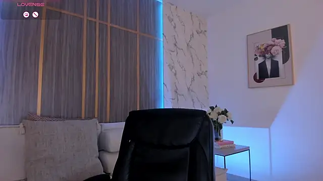 IsabellaAllen Chat XXX in diretta