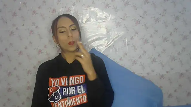 Chat +18 de Roselingalvis13 ao vivo