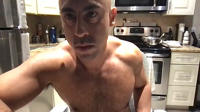 Chat XXX en directo de BigGuyMuscle