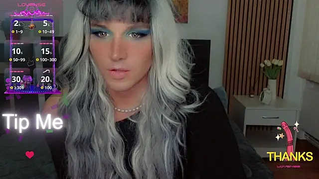 HelenSpellmanのライブXXXチャット