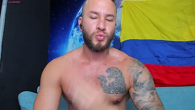 Chat +18 de delessandro_world ao vivo