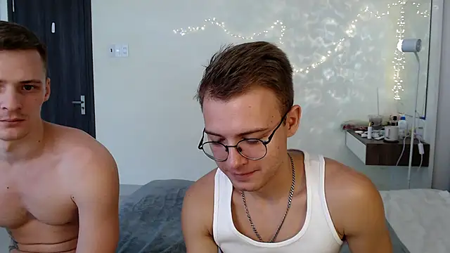 NikiKerryCum's Live XXX Chat