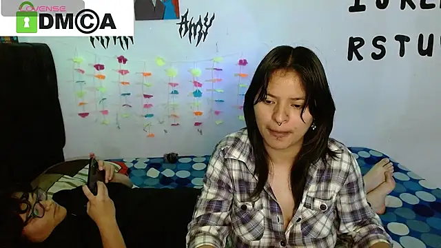 Chat +18 de Scarlettyummy ao vivo