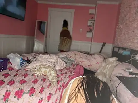 BedroomBarbie's Live XXX Chat