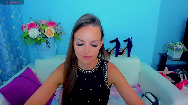 LindaaLu's Live XXX Chat