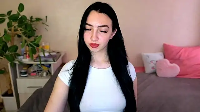 دردشة WildKittenX_ الجنسية المباشرة