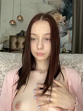 MiraXS' Live XXX Chat