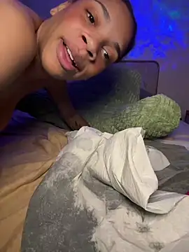 kashhypnotica Adlı Modelin Canlı XXX Sohbeti