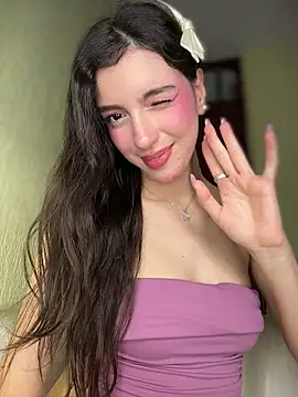 צ'אט XXX בשידור חי של Emily-hottson