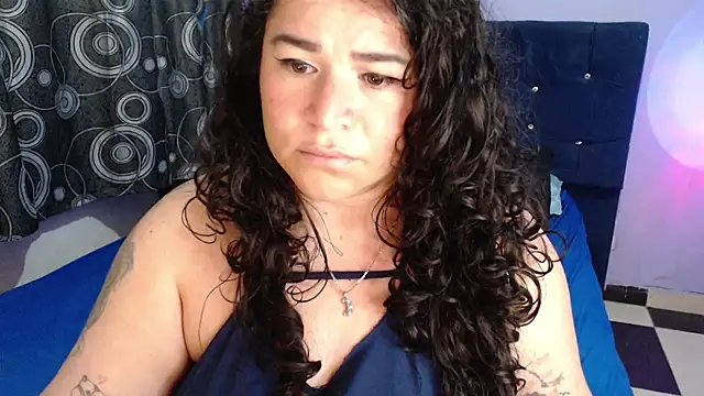 צ'אט XXX בשידור חי של ANGELIQUE_KLANE