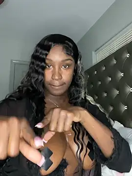 Chatroom XXX en direct de ToyaThick