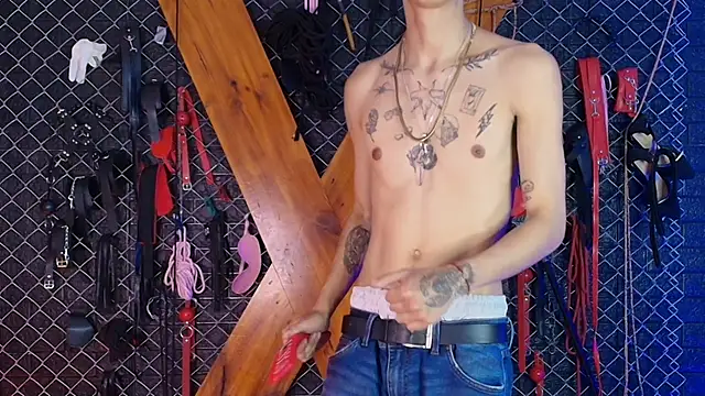 Chat +18 de Luciifer_BDSM_ ao vivo
