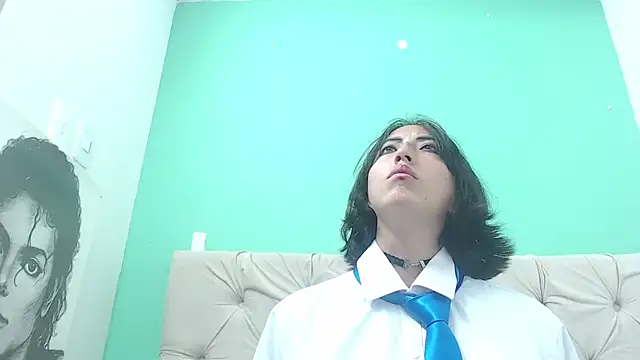 amoremerchmarのライブXXXチャット