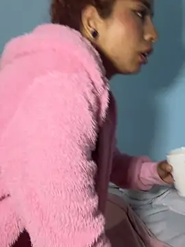 Rchelx69x's Live XXX Chat