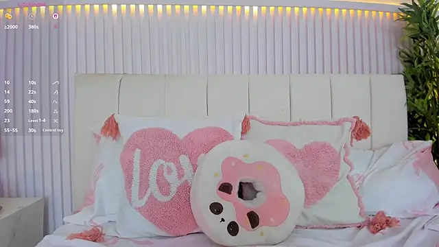 Alissa_piee 现场XXX聊天