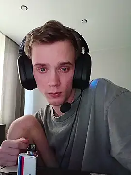 Gaartyn Live XXX chat