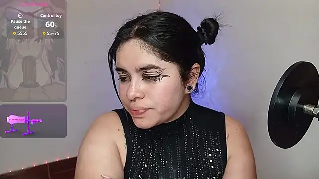 Онлайн чат XXX Magic_Alicee_