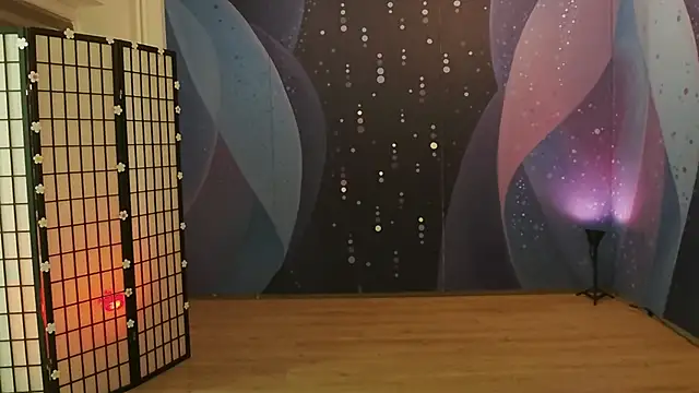 XXX chat uživo modela Intruderrorry
