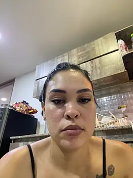 FOX_LATINA Adlı Modelin Canlı XXX Sohbeti