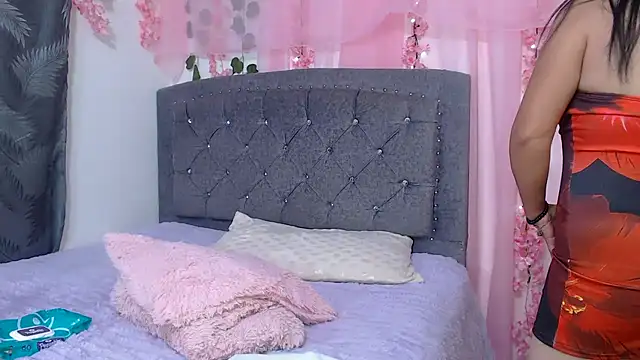 XXX chat uživo modela Zara47sweet