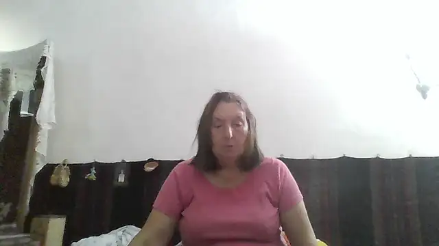 AnnaLive570 élő XXX-chatje