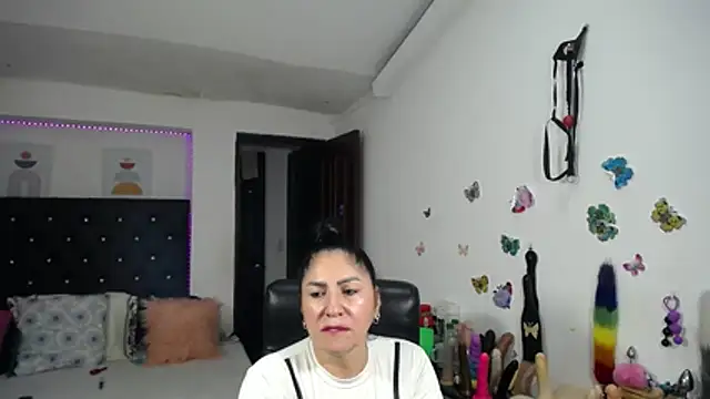 Czat XXX na żywo – mature_bigboobs10