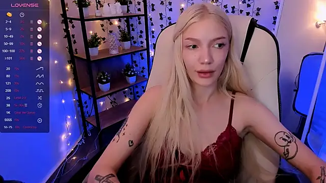 AnyaTaylor_のライブXXXチャット