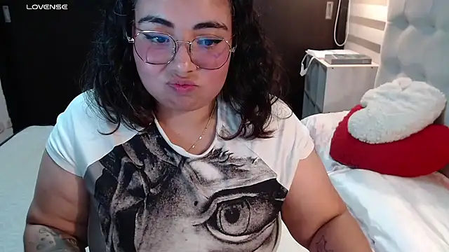 yini_angel's Live XXX Chat