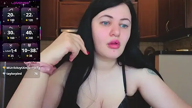 German_Eva Adlı Modelin Canlı XXX Sohbeti