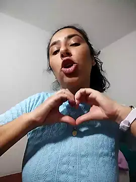 Im_Alma_ Adlı Modelin Canlı XXX Sohbeti