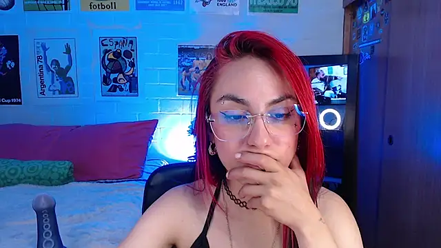 Amy66 Adlı Modelin Canlı XXX Sohbeti