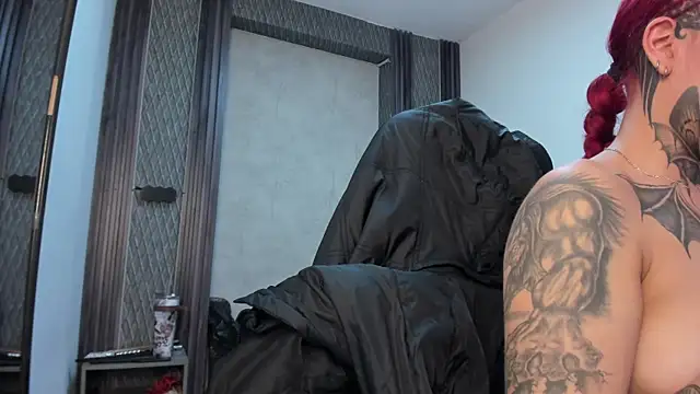 Czat XXX na żywo – selene_red_