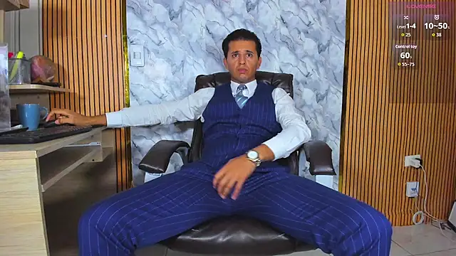 Hideintheoffice's Live XXX Chat
