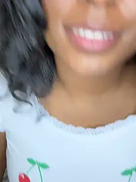 CandyLuxxxx élő XXX-chatje