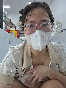 HinaLovely live XXX chat