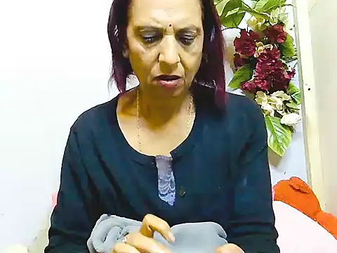 Hot_queen58 লাইভ XXX চ্যাট