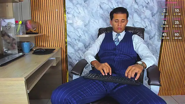 Hideintheoffice 即時 XXX 聊天