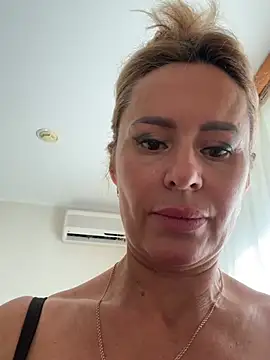 Tania201243 Chat XXX in diretta