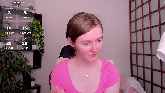 KateCuddle Adlı Modelin Canlı XXX Sohbeti