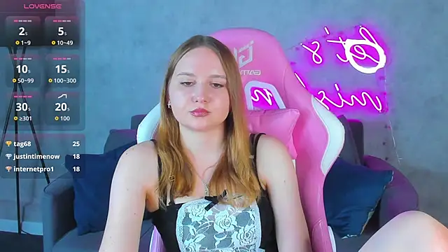 Chat +18 de Emmaa_Kimm ao vivo