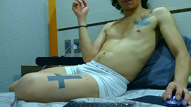 Latinopervs Adlı Modelin Canlı XXX Sohbeti