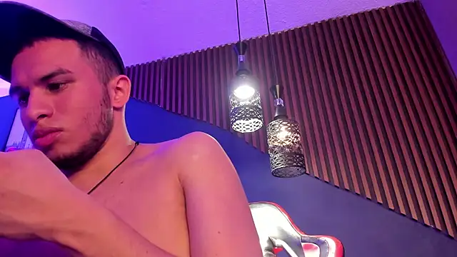 TomasDuquee's Live XXX Chat