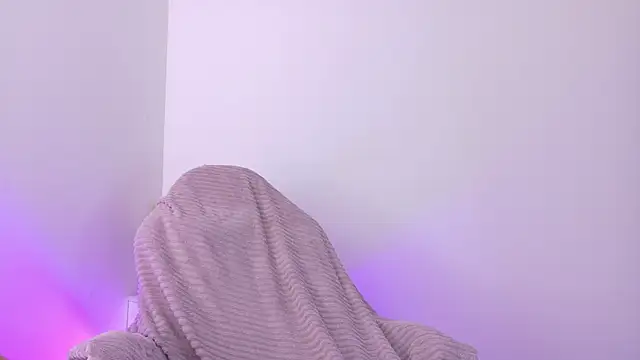 Liah__19 XXX чат на живо