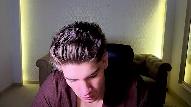 MaxKaidenn Live XXX chat
