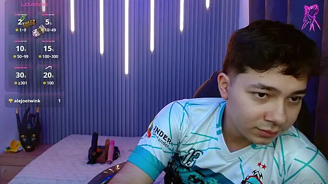 Živý XXX chat Julian_Smith21