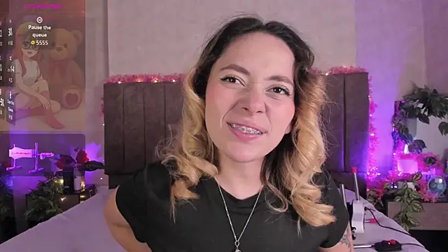 LanaMills_'s Live XXX Chat